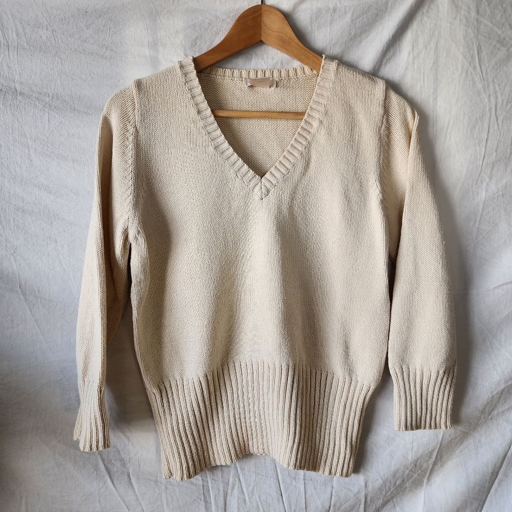 ✨Joe Fresh Cream V-Neck Sweater/Pullover